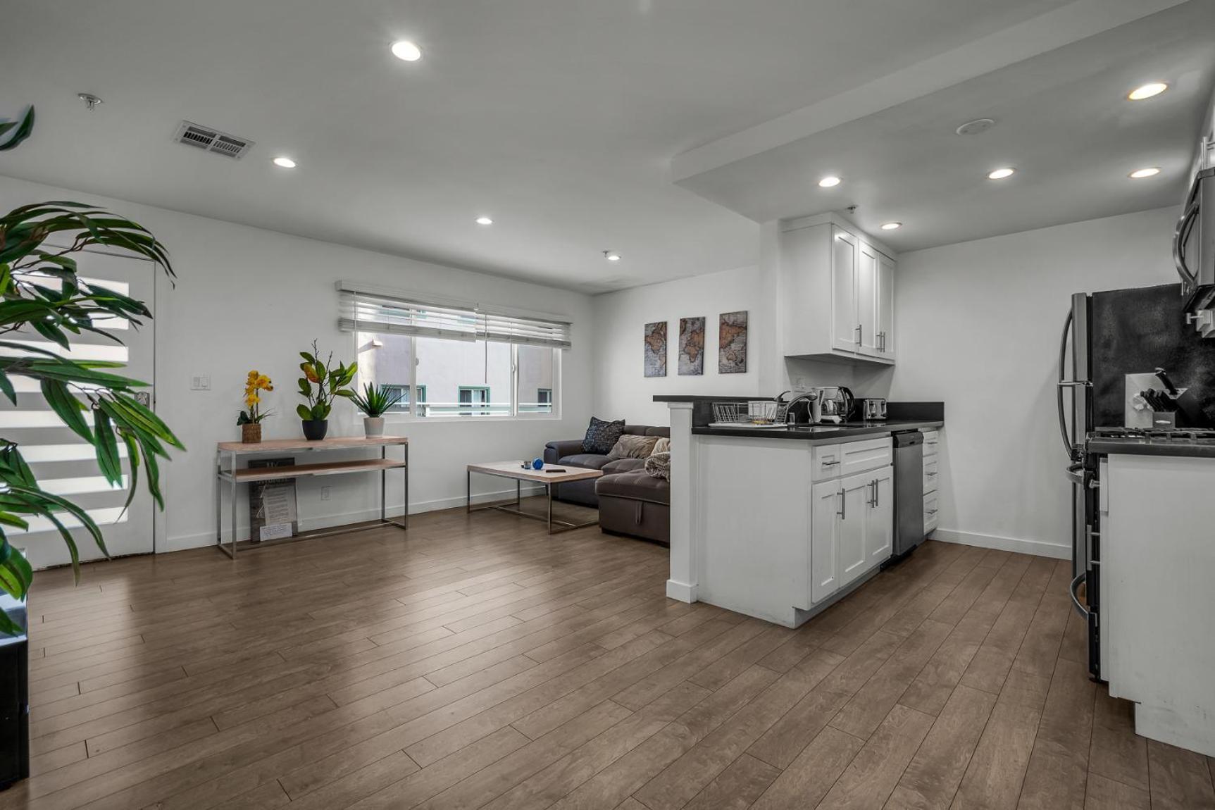 Chic Large 1-bedroom In Hollywood 10 Min Away From Downtown La * Los Angeles