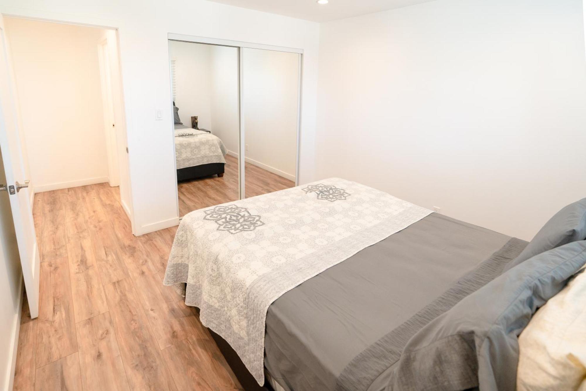 Chic Large 1-bedroom In Hollywood 10 Min Away From Downtown La Apartment *