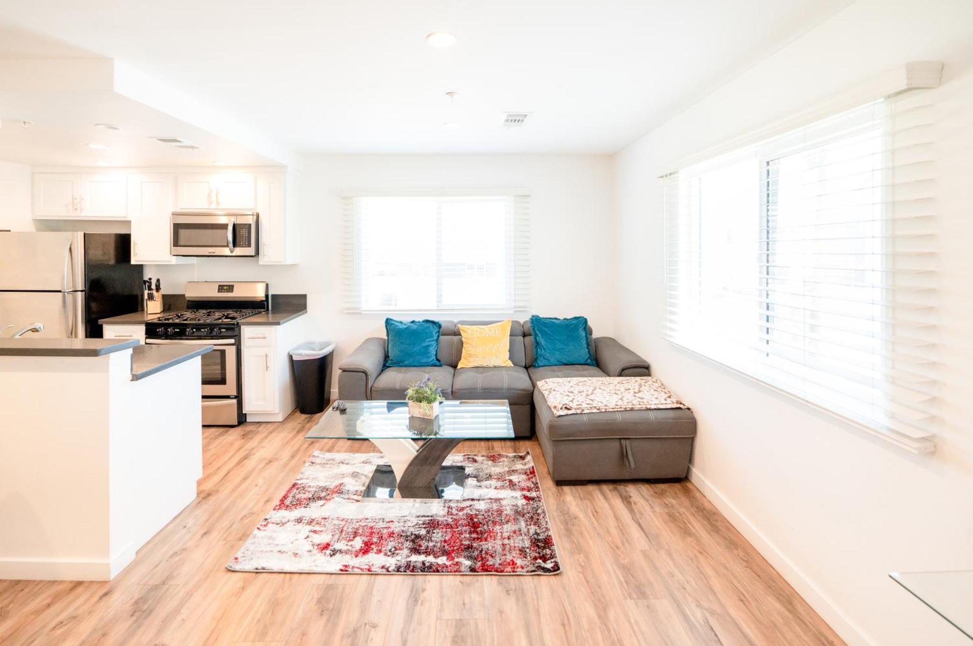 Chic Large 1-bedroom In Hollywood 10 Min Away From Downtown La Apartment *
